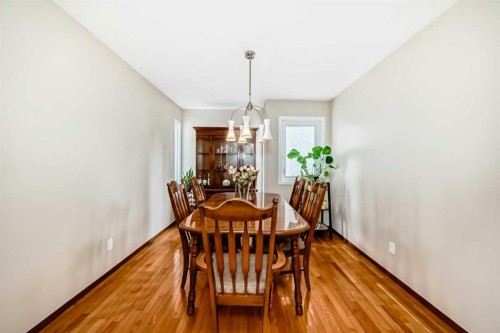 232 Macewan Ridge Close Nw, Calgary, AB - Indoor Photo Showing Dining Room