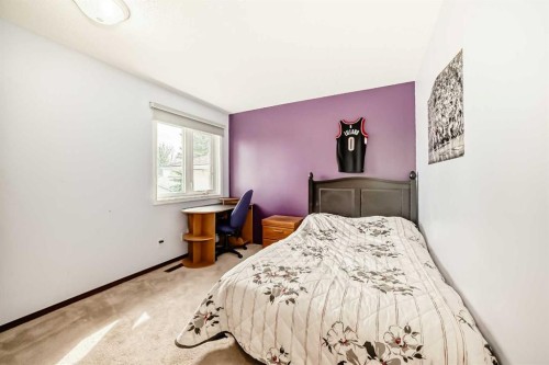 232 Macewan Ridge Close Nw, Calgary, AB - Indoor Photo Showing Bedroom