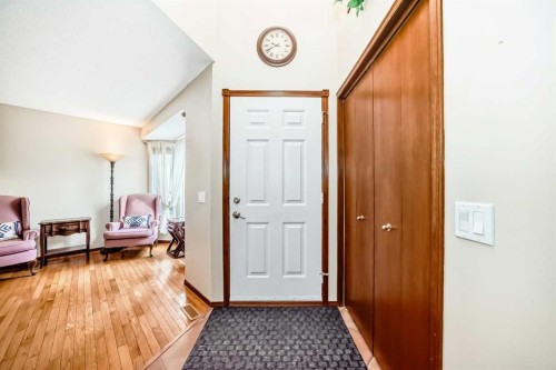 232 Macewan Ridge Close Nw, Calgary, AB - Indoor Photo Showing Other Room