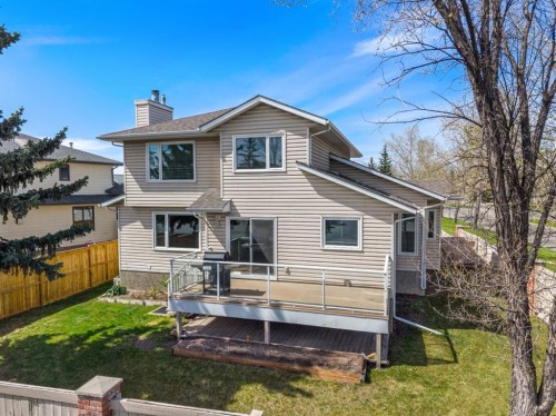 131 Lake Simcoe Court Se, Calgary, AB - Outdoor