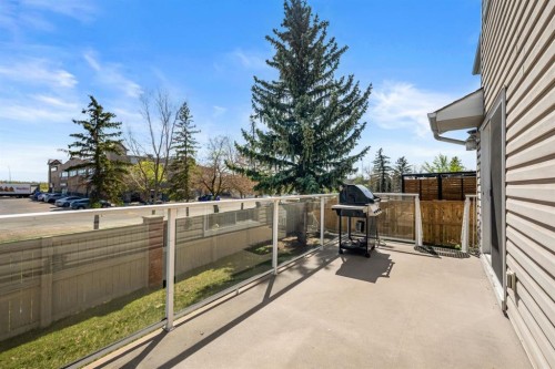 131 Lake Simcoe Court Se, Calgary, AB - Outdoor