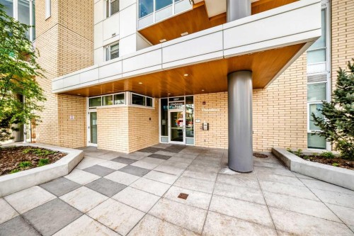 310-1107 Gladstone Road Nw, Calgary, AB - Outdoor With Exterior