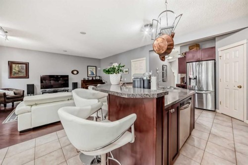 188 Chapala Drive Se, Calgary, AB - Indoor Photo Showing Kitchen