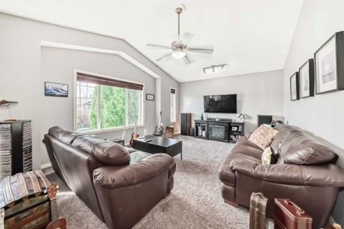 188 Chapala Drive Se, Calgary, AB - Indoor Photo Showing Living Room
