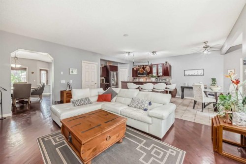 188 Chapala Drive Se, Calgary, AB - Indoor Photo Showing Living Room