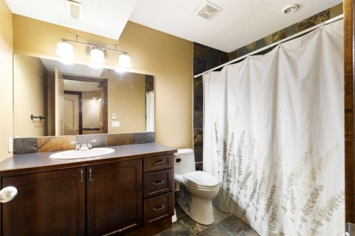 34 Tuscany Meadows Drive Nw, Calgary, AB - Indoor Photo Showing Bathroom