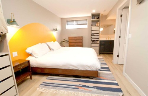 3 Sunrise Heights, Cochrane, AB - Indoor Photo Showing Bedroom
