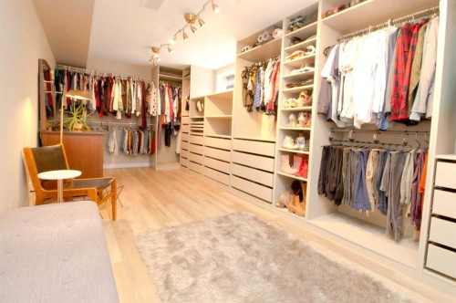 3 Sunrise Heights, Cochrane, AB - Indoor With Storage