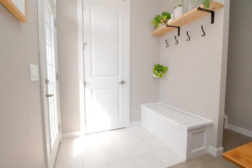 3 Sunrise Heights, Cochrane, AB - Indoor Photo Showing Other Room