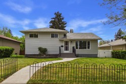3840 Brooklyn Crescent NW Calgary, AB T2L 1H2