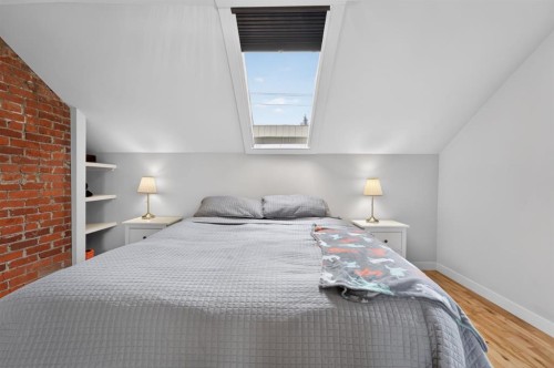 625 29 Avenue Sw, Calgary, AB - Indoor Photo Showing Bedroom