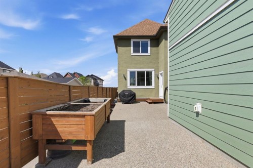 341 Marquis Heights Se, Calgary, AB - Outdoor With Exterior