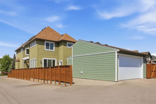 341 Marquis Heights Se, Calgary, AB - Outdoor With Exterior