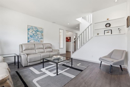341 Marquis Heights Se, Calgary, AB - Indoor Photo Showing Living Room