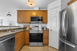 301-1110 17 Street SW Calgary, AB T3C 3X3