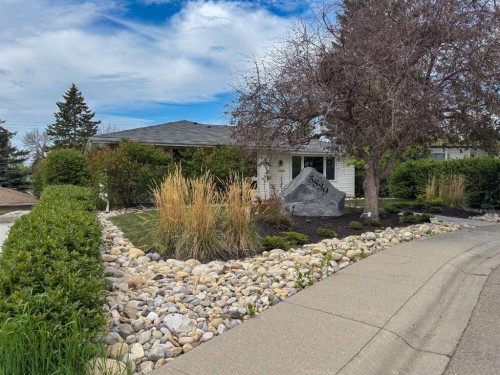 5839 Dalkeith Hill Nw, Calgary, AB - Outdoor