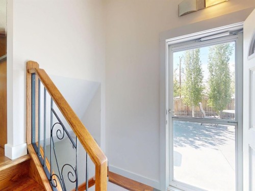 5839 Dalkeith Hill Nw, Calgary, AB - Indoor Photo Showing Other Room