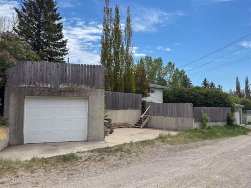 5839 Dalkeith Hill Nw, Calgary, AB - Outdoor
