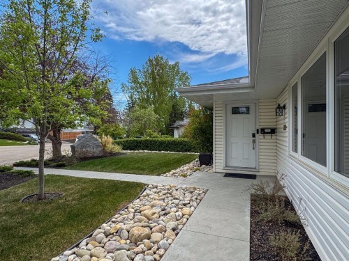 5839 Dalkeith Hill Nw, Calgary, AB - Outdoor