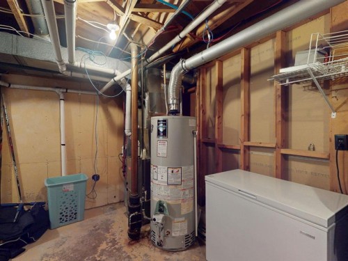 5839 Dalkeith Hill Nw, Calgary, AB - Indoor Photo Showing Basement