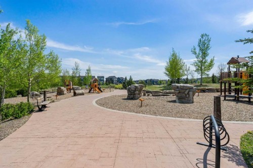 105 Sunset Common, Cochrane, AB - Outdoor