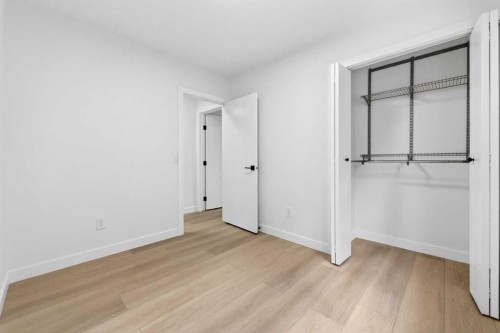 5423 Madigan Drive Ne, Calgary, AB - Indoor Photo Showing Other Room