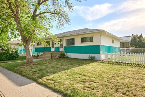 2511 22 Street Nw, Calgary, AB - Outdoor