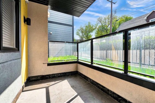 107-611 Edmonton Trail Ne, Calgary, AB - Outdoor With Exterior