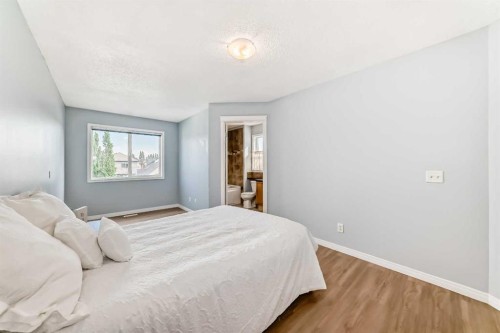 142 Auburn Bay Heights Se, Calgary, AB - Indoor Photo Showing Bedroom