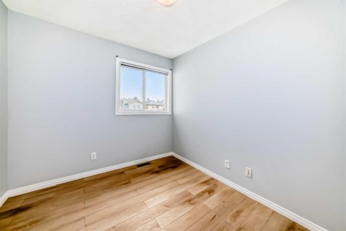 142 Auburn Bay Heights Se, Calgary, AB - Indoor Photo Showing Other Room