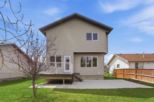 1702 Riverside Drive Nw, High River, AB - Outdoor