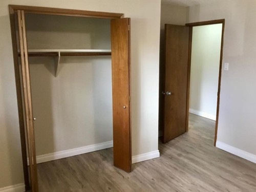 4824 Varsity Drive Nw, Calgary, AB - Indoor