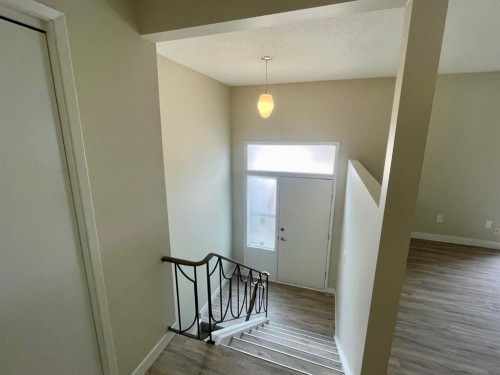 4824 Varsity Drive Nw, Calgary, AB - Indoor Photo Showing Other Room