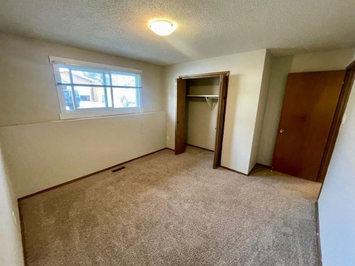 4824 Varsity Drive Nw, Calgary, AB - Indoor Photo Showing Other Room