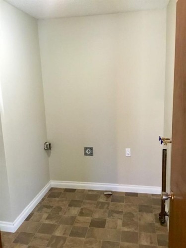 4824 Varsity Drive Nw, Calgary, AB - Indoor