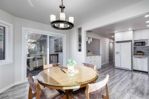 3394 Breton Close Nw, Calgary, AB - Indoor Photo Showing Dining Room