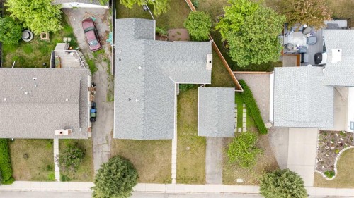 3394 Breton Close Nw, Calgary, AB - Outdoor