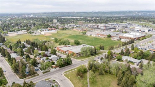 3394 Breton Close Nw, Calgary, AB - Outdoor With View