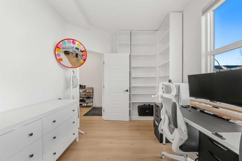 218 Aquila Way Nw, Calgary, AB - Indoor Photo Showing Office