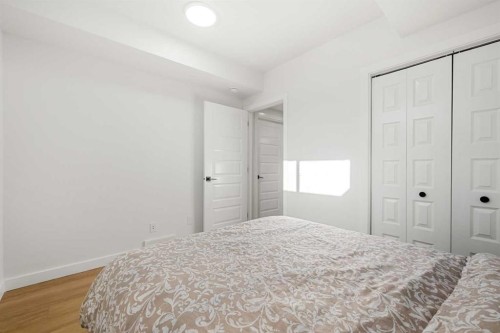 218 Aquila Way Nw, Calgary, AB - Indoor Photo Showing Bedroom