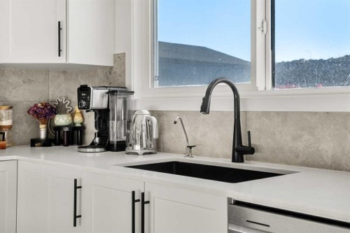 218 Aquila Way Nw, Calgary, AB - Indoor Photo Showing Kitchen With Double Sink With Upgraded Kitchen