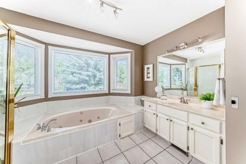 116 Shawnee Way Sw, Calgary, AB 