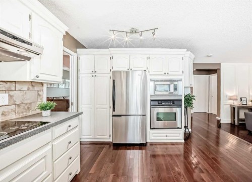 116 Shawnee Way Sw, Calgary, AB 