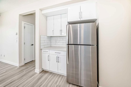 2406-15 Skyview Point Crescent, Calgary, AB - Indoor Photo Showing Kitchen