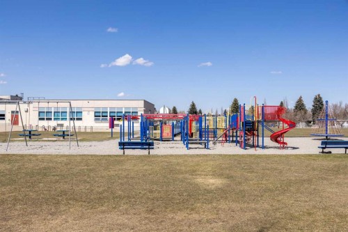 1908 5 Street Ne, Calgary, AB 