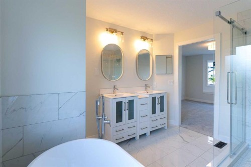 61 Cimarron Way, Okotoks, AB - Indoor Photo Showing Bathroom