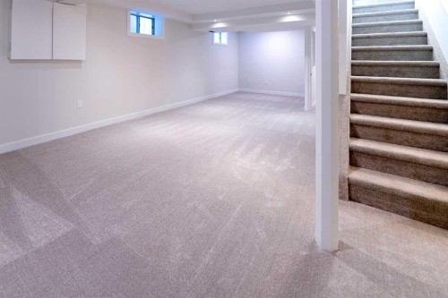 61 Cimarron Way, Okotoks, AB - Indoor Photo Showing Other Room