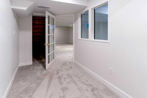 61 Cimarron Way, Okotoks, AB - Indoor Photo Showing Other Room