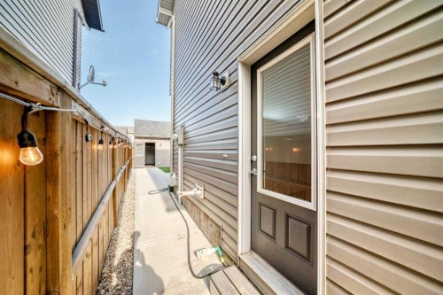 50 Elgin Meadows Park Se, Calgary, AB - Outdoor With Exterior