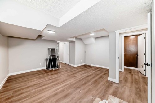 1635 24 Avenue Nw, Calgary, AB 